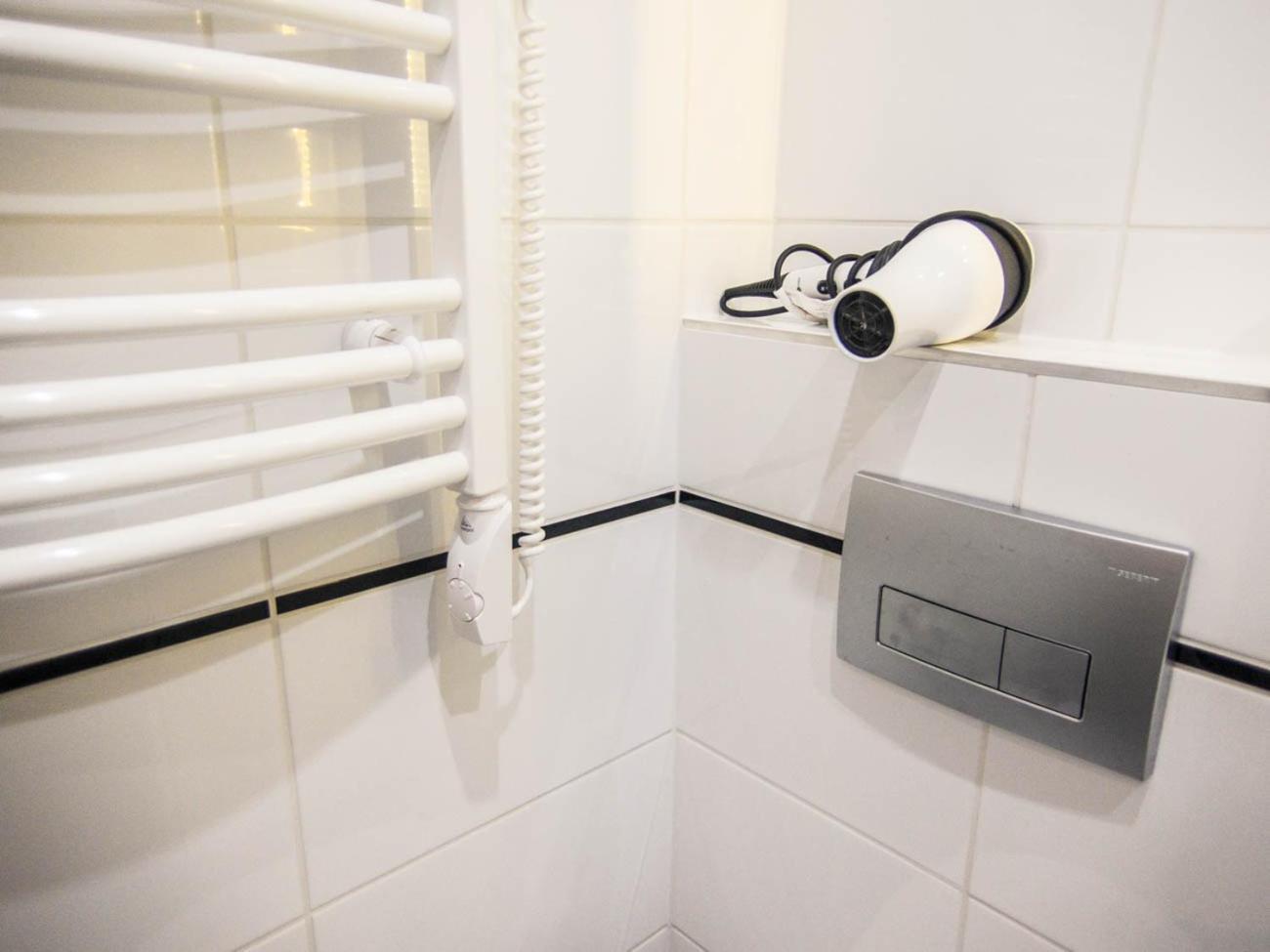 Goldcentral Apartment Akacfa Budapest Esterno foto