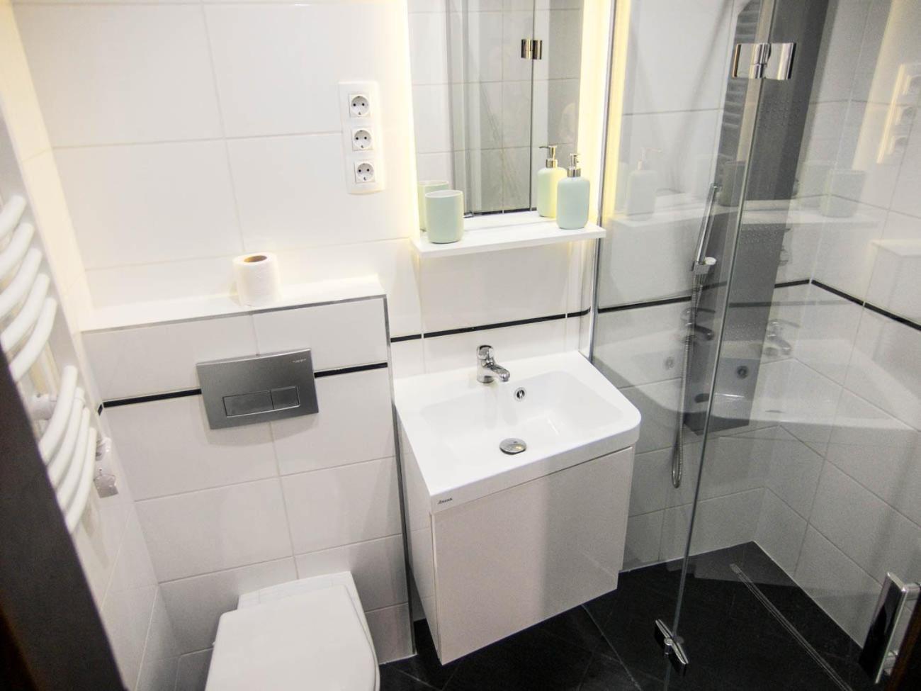 Goldcentral Apartment Akacfa Budapest Esterno foto
