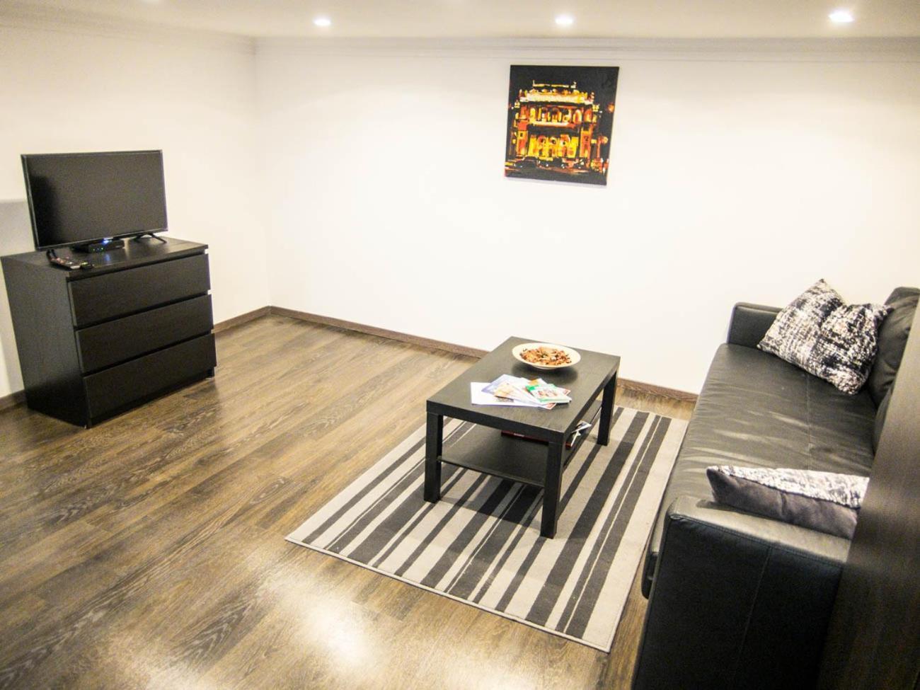 Goldcentral Apartment Akacfa Budapest Esterno foto